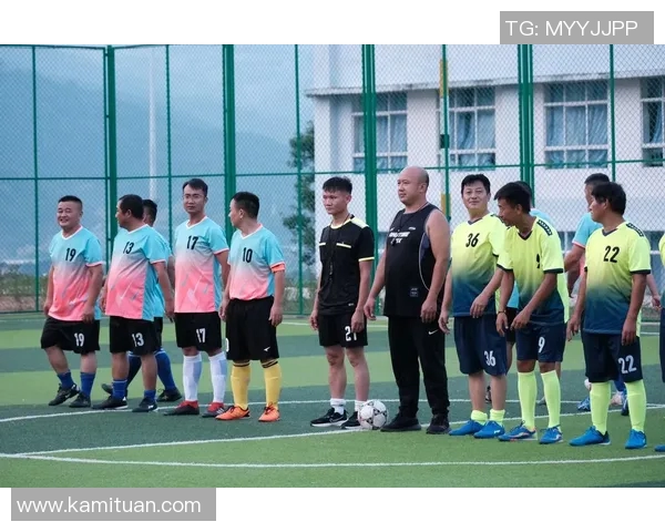 足球第一人:他如何改变了世界对这项运动的看法与热爱 足球第一人:他如何改变了世界对这项运动的看法与热爱